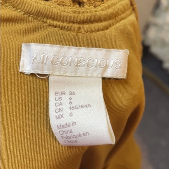 H&M mustard color dress Size 6 - Picture 9 of 16